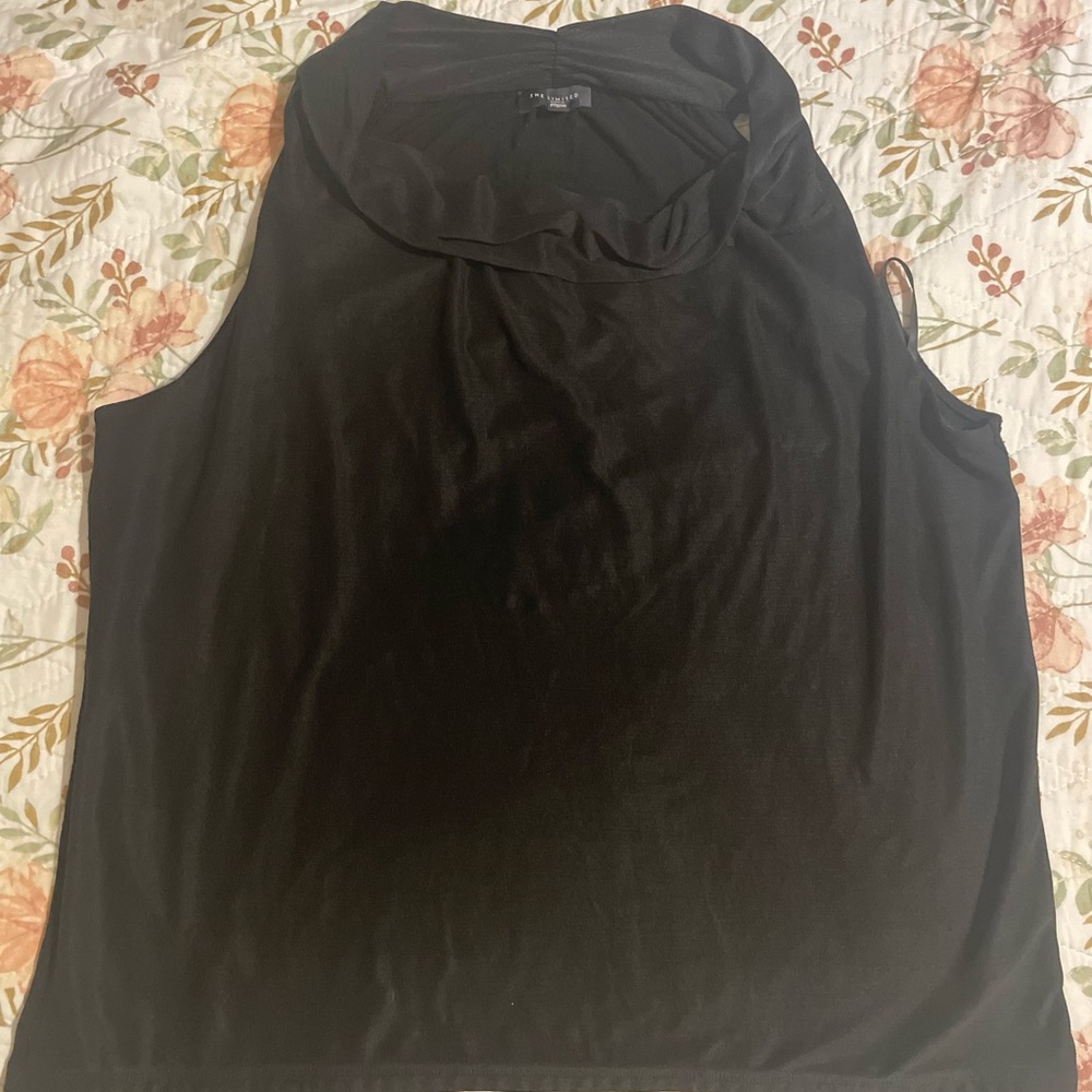The Limited Black Sleeveless Tank Top